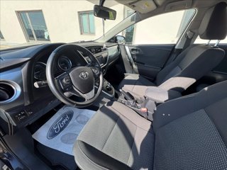 TOYOTA Auris 5p 1.8h Active+